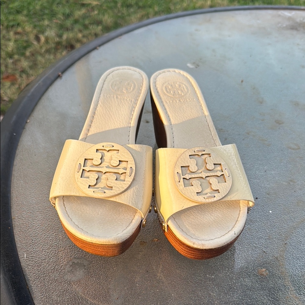 Tory Burch Cream Wedges